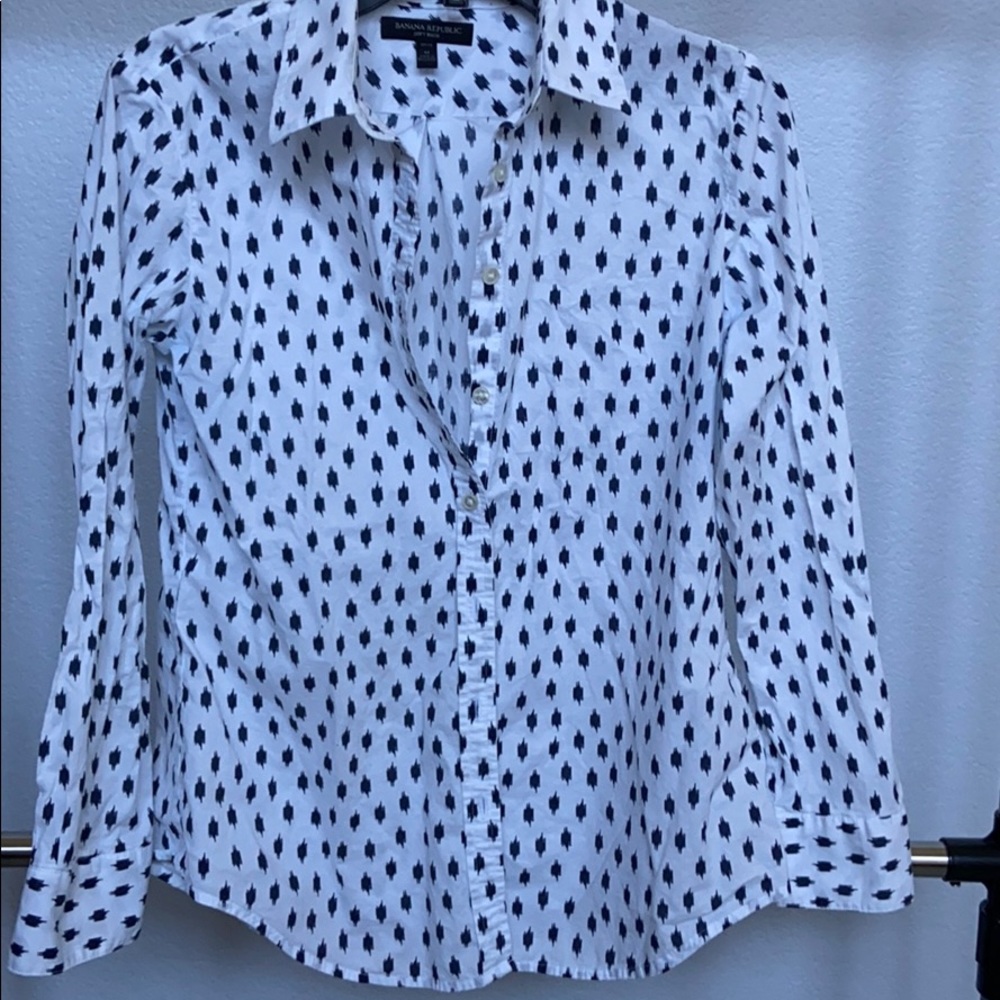 Banana Republic white button down shirt